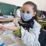 Cómo fue la vuelta a clases de niños en Uruguay: Todo un reto