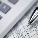 Qué trabajos realizan los estudios fiscales y tributarios en Uruguay