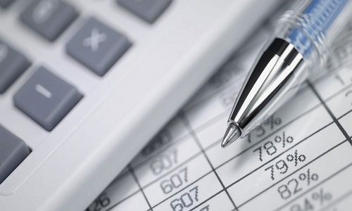 estudios fiscales y tributarios en Uruguay