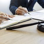 Cuáles son las obligaciones legales y éticas de los directores ejecutivos